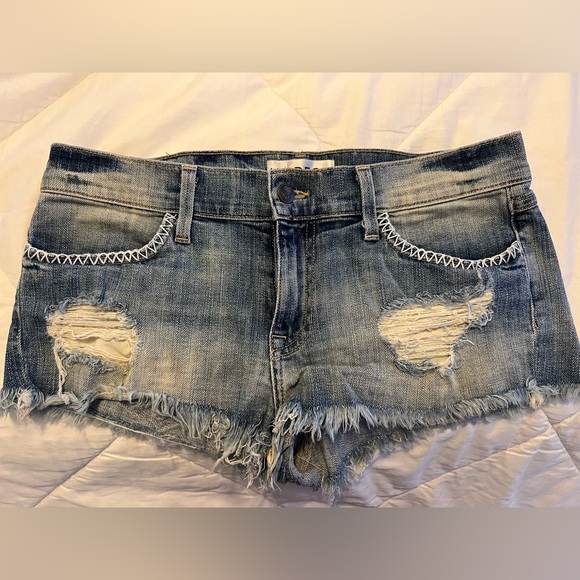 Wildfow Lara Shorts in Taboo 28 - Picture 3 of 7